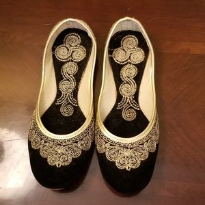 Embroidered Jutti Flats Size 6